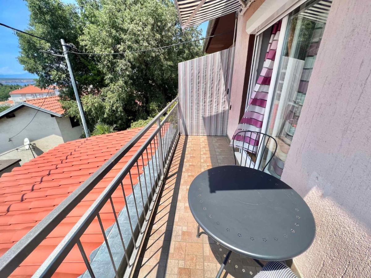 Apartments In Dramalj 45034 Bagian luar foto