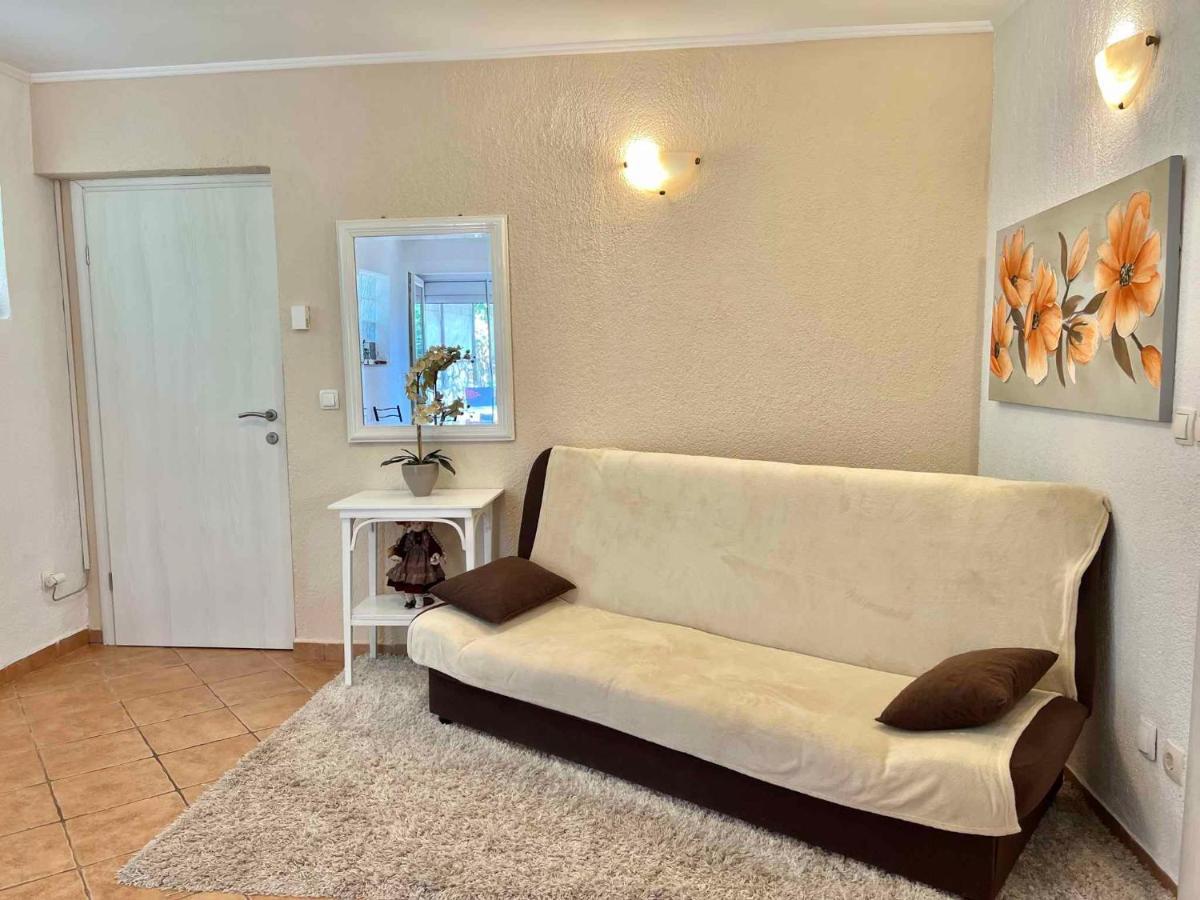 Apartments In Dramalj 45034 Bagian luar foto