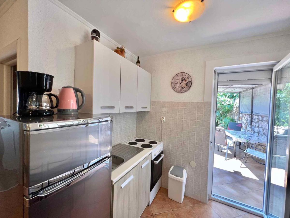 Apartments In Dramalj 45034 Bagian luar foto